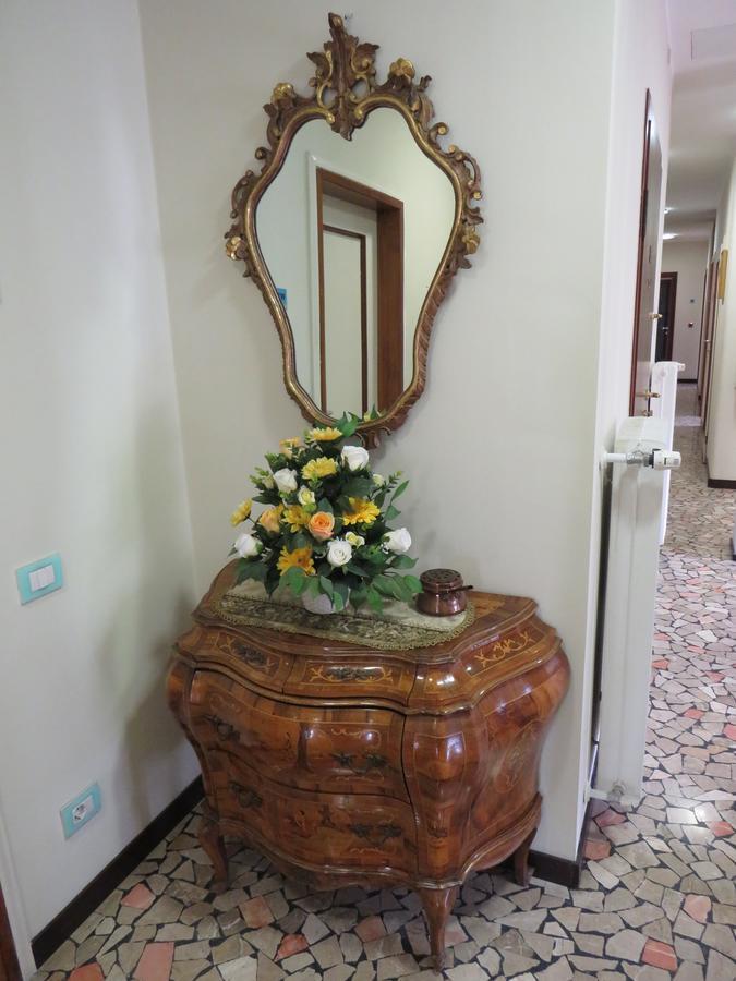 Garni Domus Mea Hotel Merano Eksteriør billede