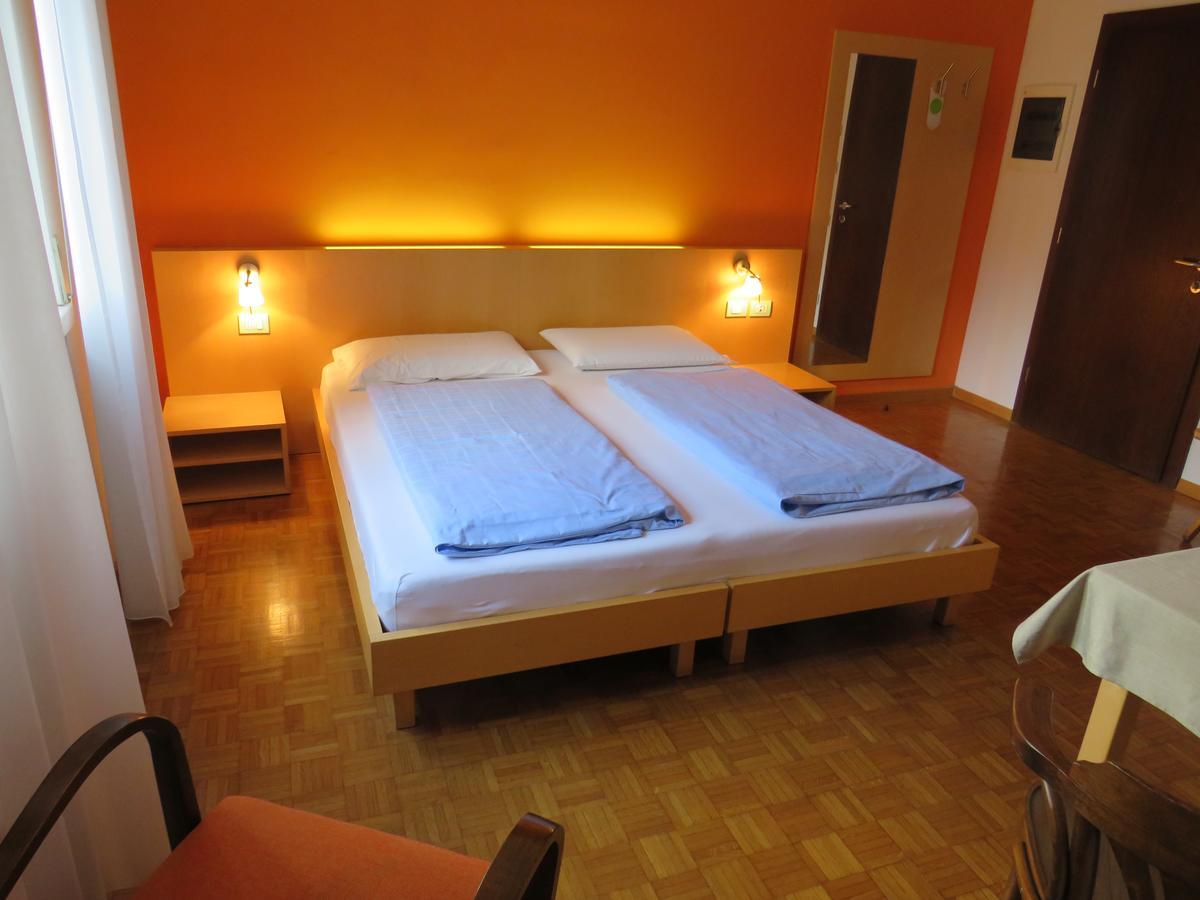 Garni Domus Mea Hotel Merano Eksteriør billede
