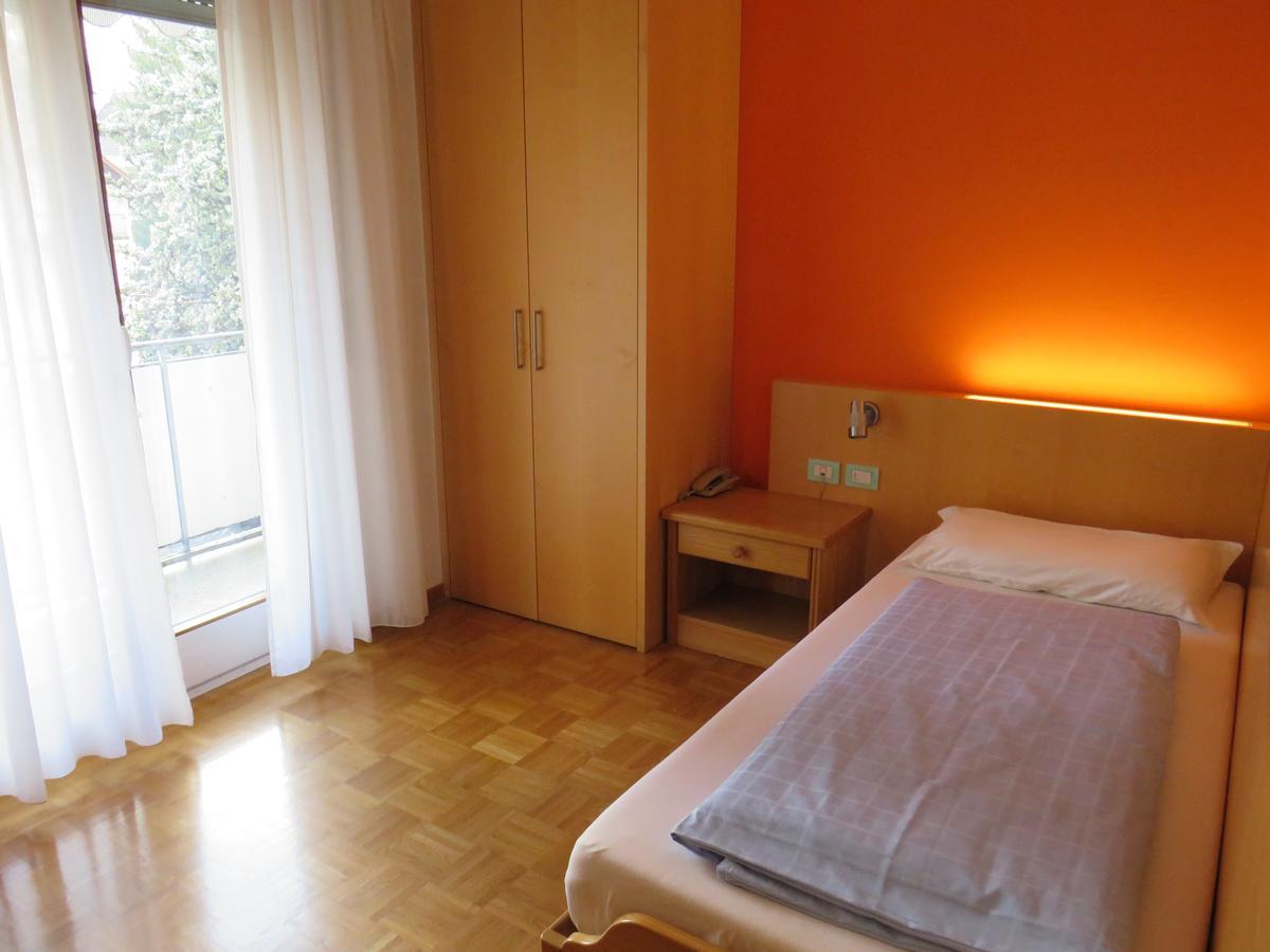 Garni Domus Mea Hotel Merano Eksteriør billede