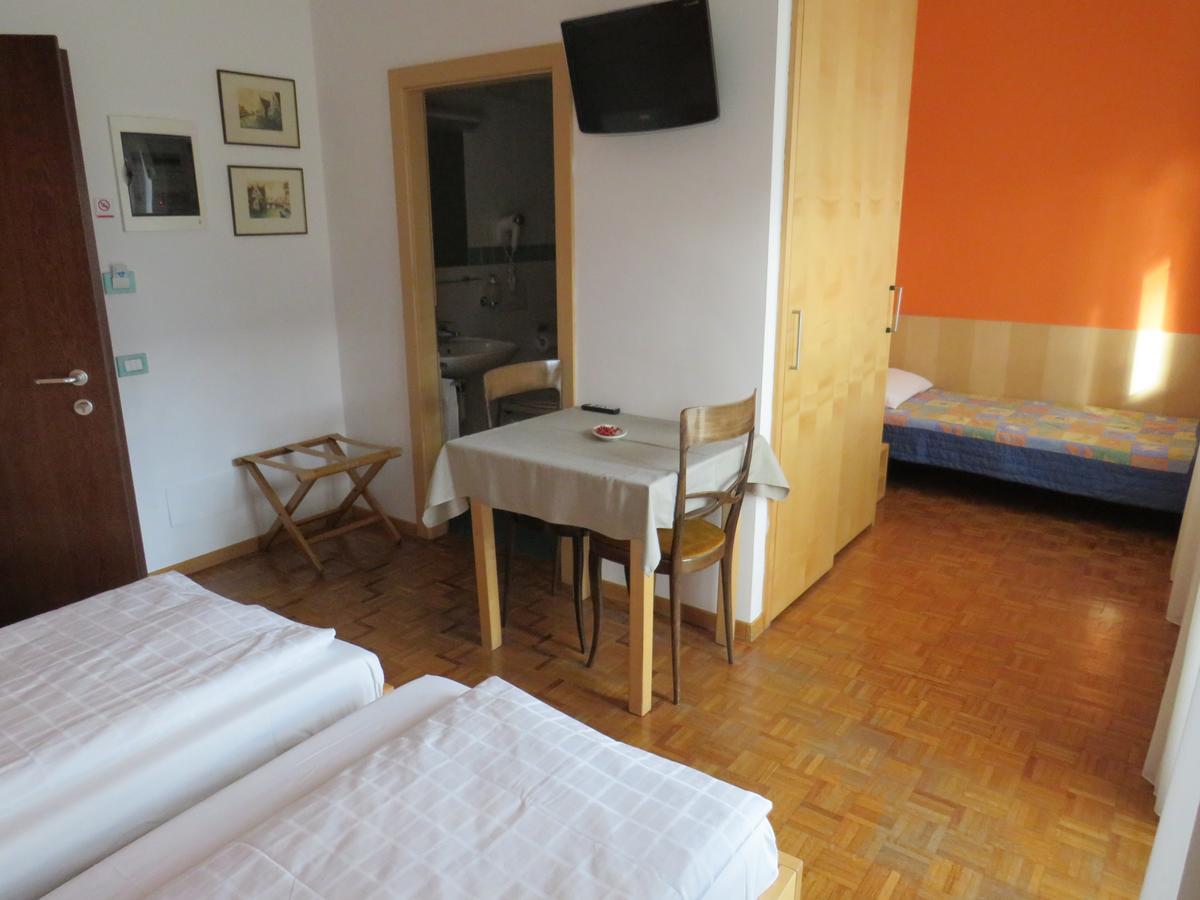 Garni Domus Mea Hotel Merano Eksteriør billede