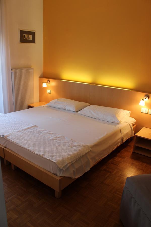 Garni Domus Mea Hotel Merano Eksteriør billede